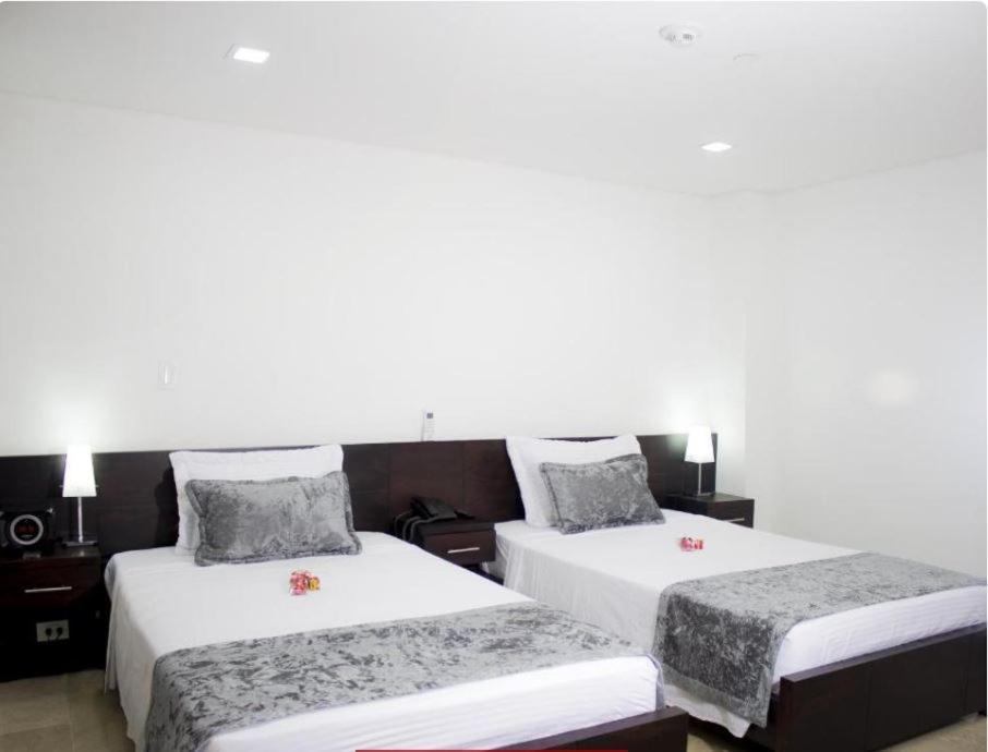 Hotel Loup Medellin Bagian luar foto