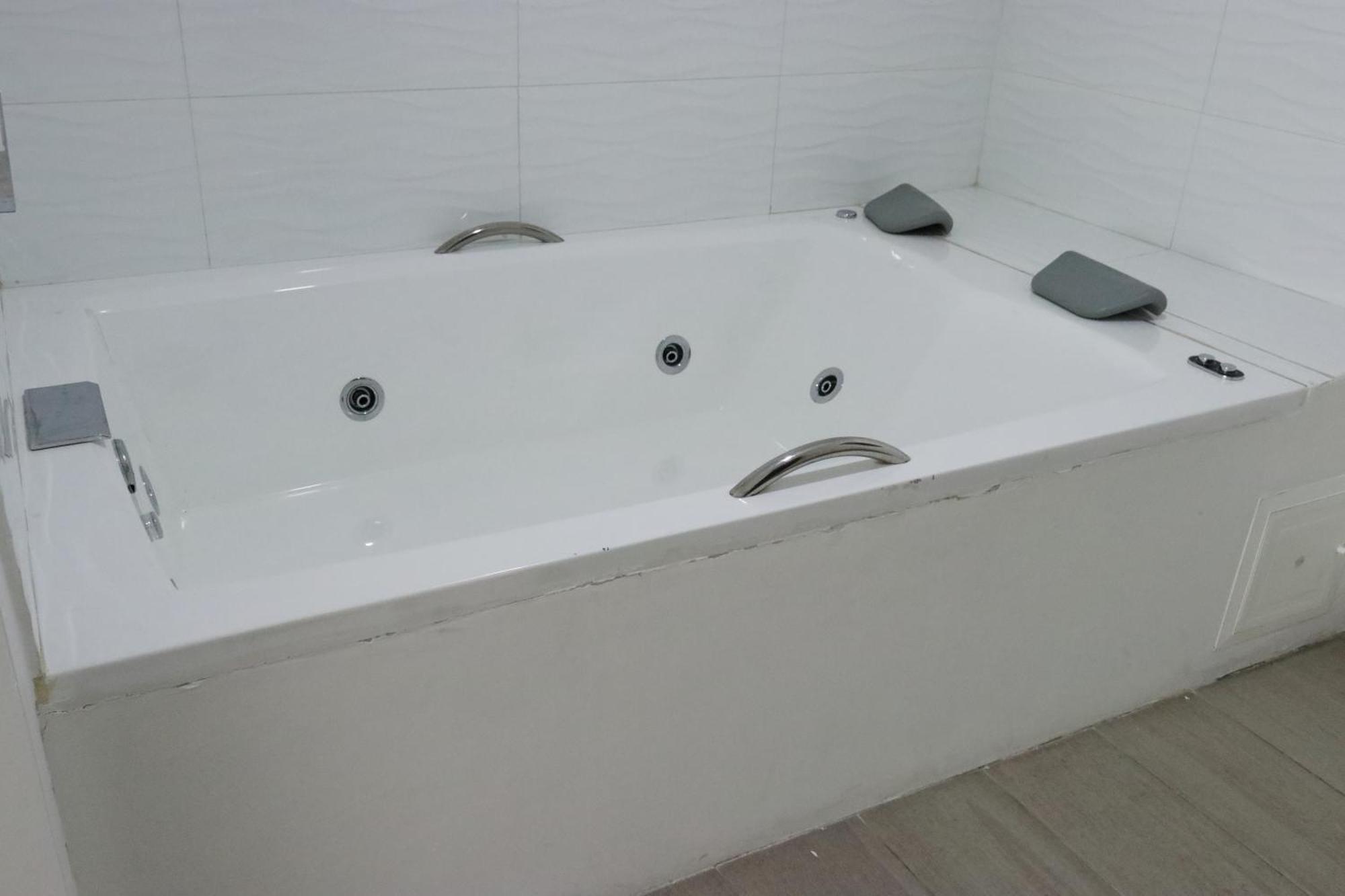 Hotel Loup Medellin Bagian luar foto