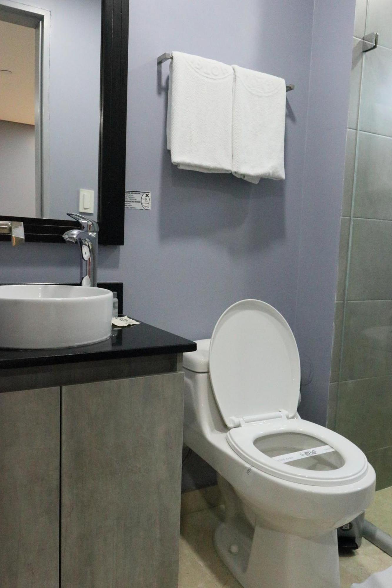 Hotel Loup Medellin Bagian luar foto