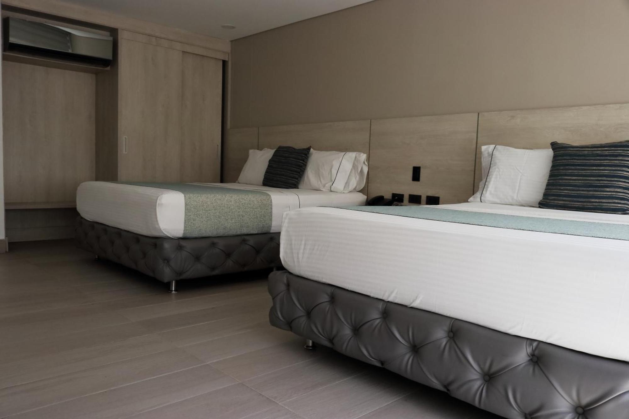Hotel Loup Medellin Bagian luar foto