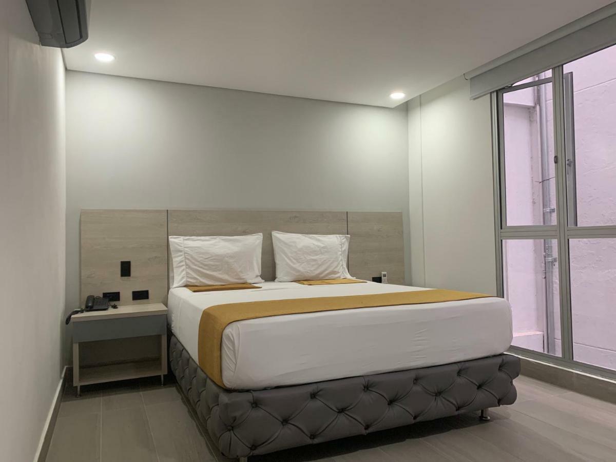 Hotel Loup Medellin Bagian luar foto